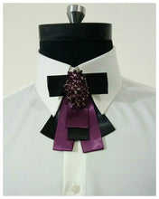 Load image into Gallery viewer, Crystal Wine and Black TieBow
