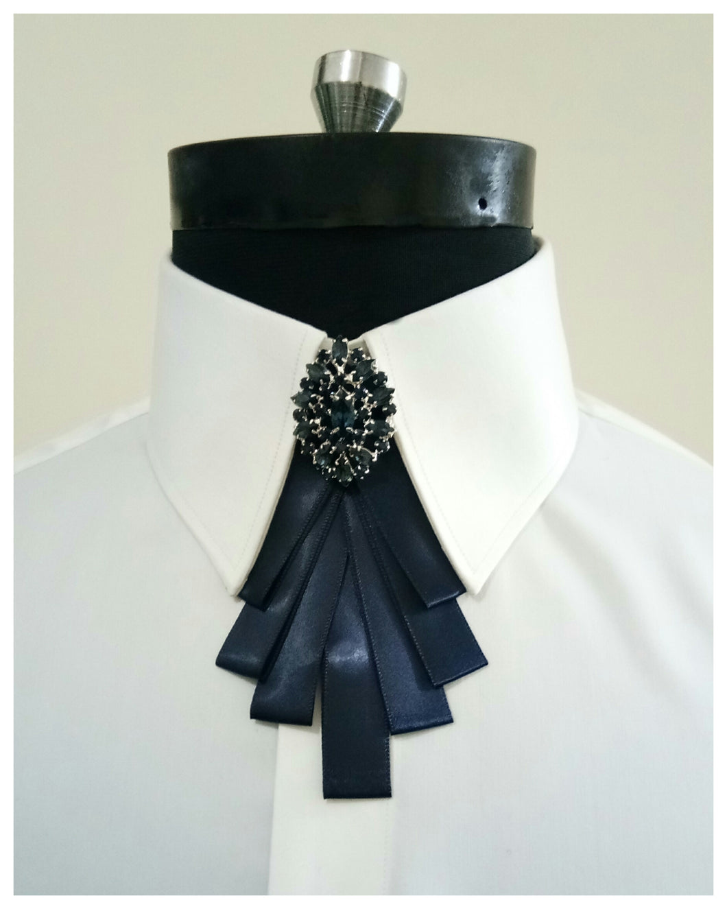 Stunning Navy Crystal TieBow