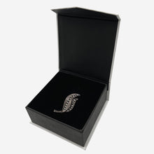 Load image into Gallery viewer, Silver Leaf Broach
